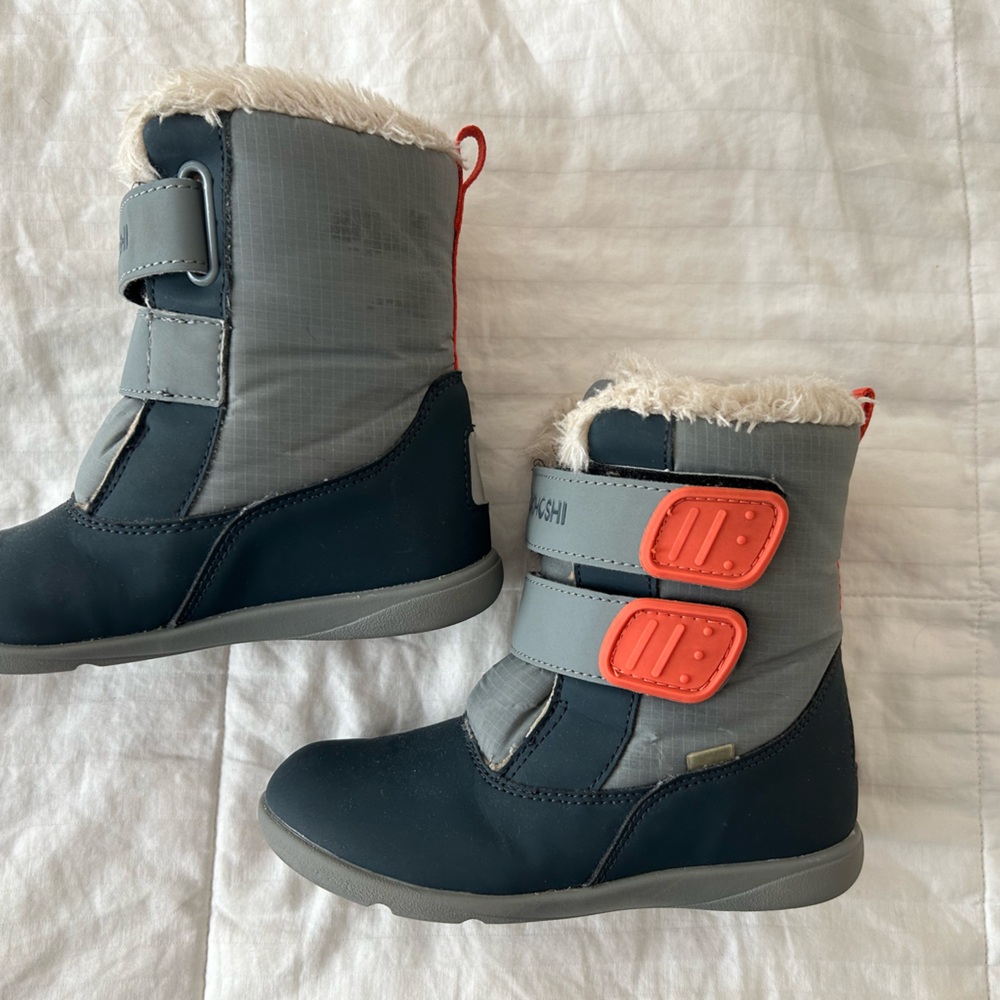 Tsukohoshi children’s snow boots